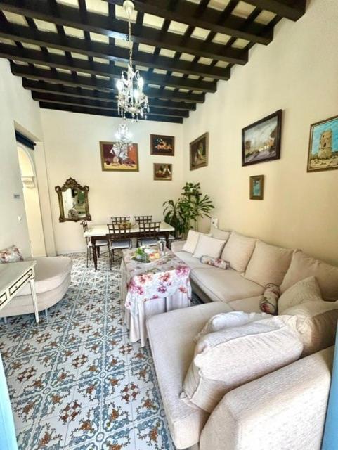 Gatu Casa Lola , " Preferente Mayores De 25 Anos Y Familias " El Puerto de Santa Maria Exterior foto